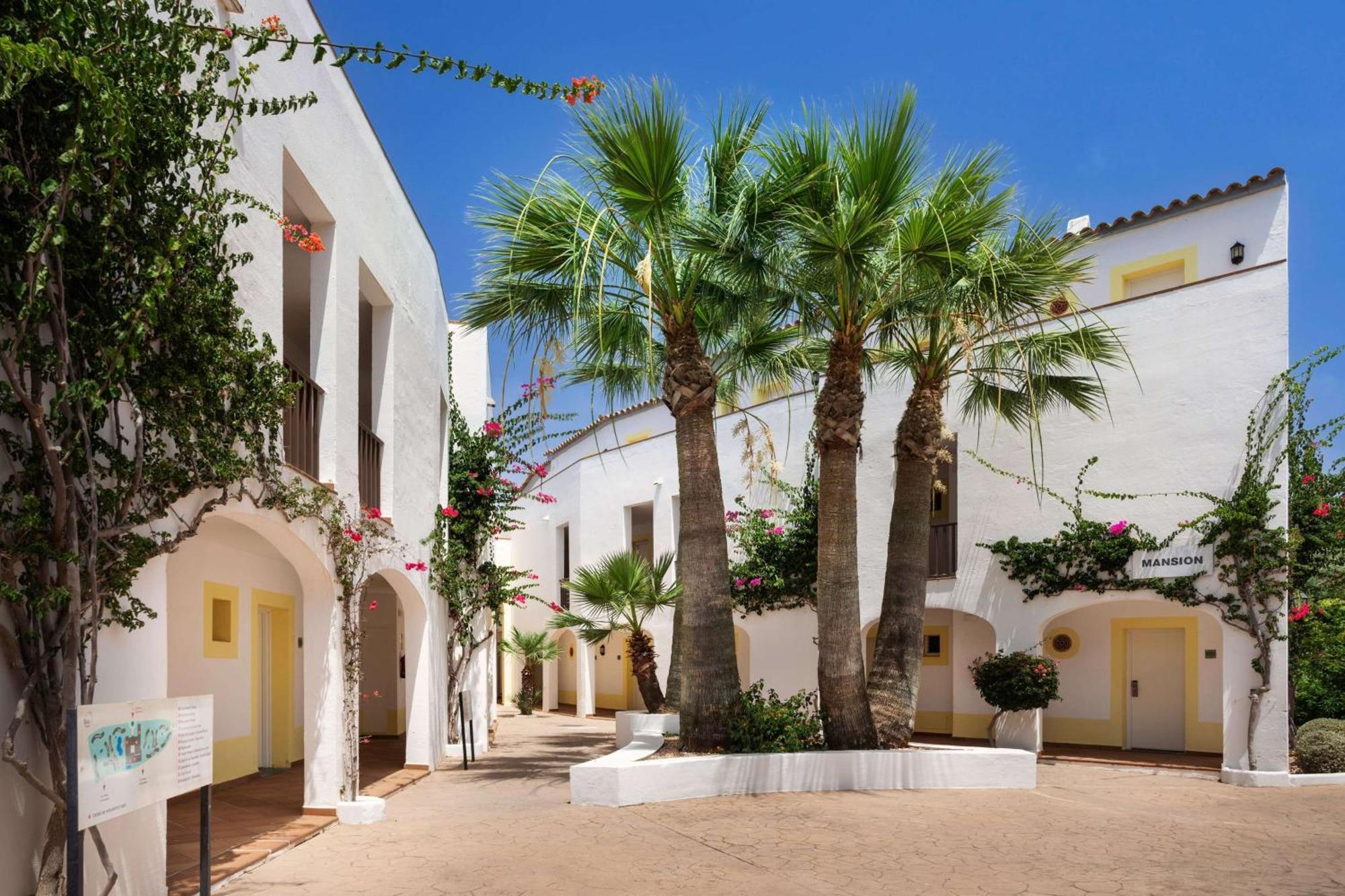 Sol Falco Menorca Son Xoriguer Exteriör bild