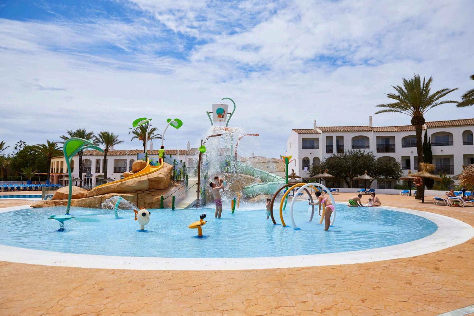 Sol Falco Menorca Son Xoriguer Exteriör bild