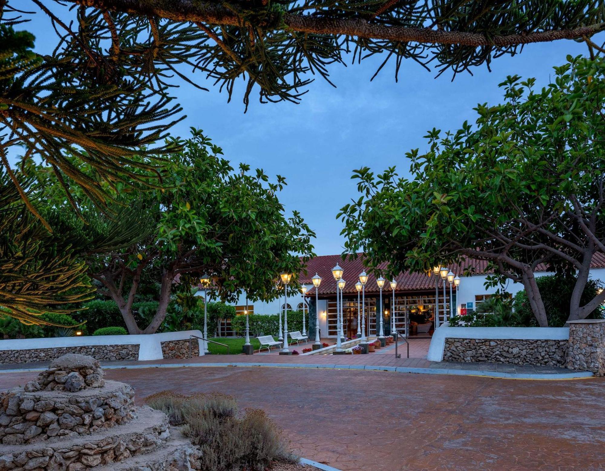 Sol Falco Menorca Son Xoriguer Exteriör bild